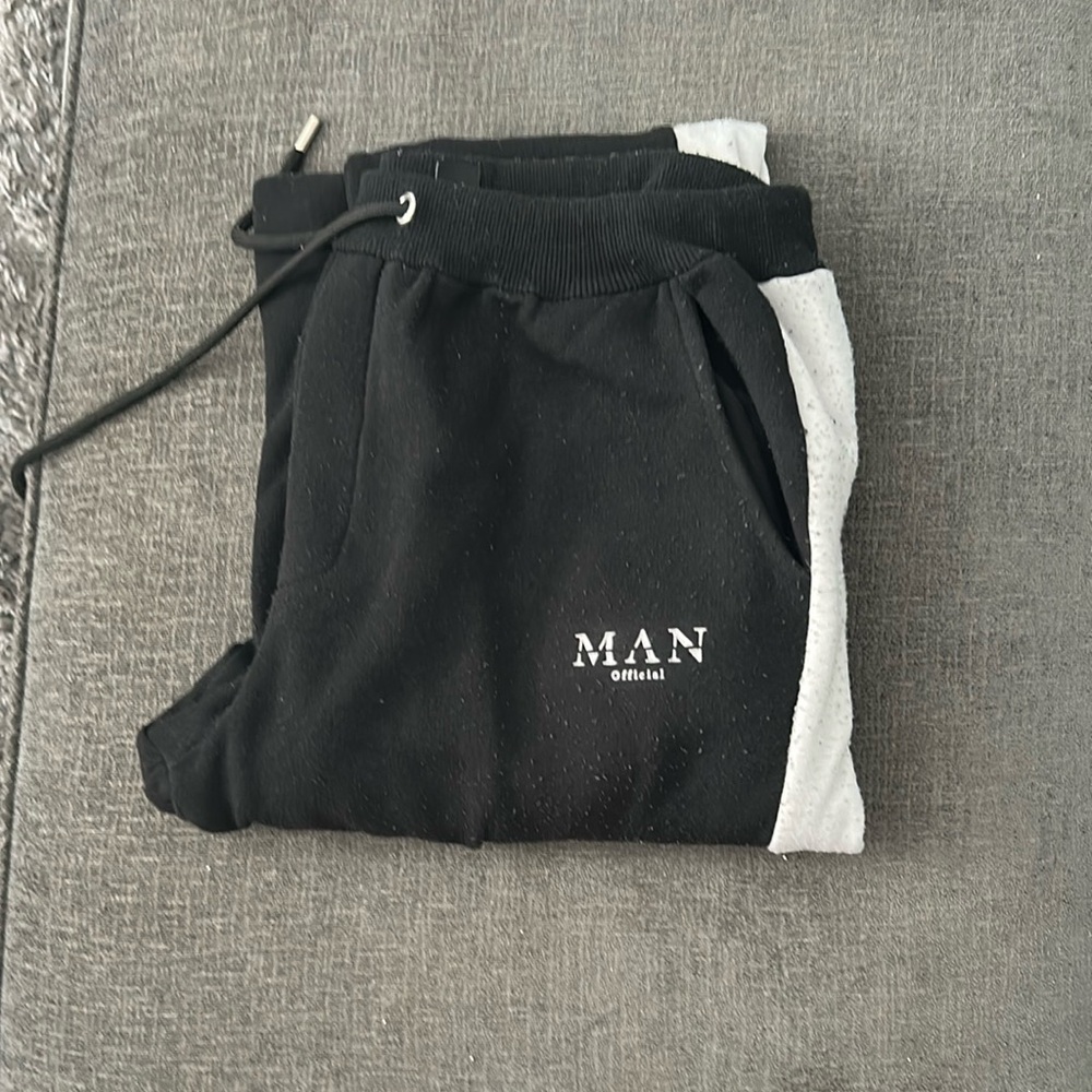 BoohooMAN Tall Cuffed Joggers